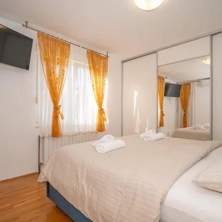 Lilly Apartman *